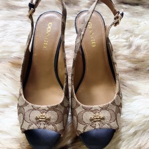 ❤️SOLD!! Cute Coach Wedge Shoes❤️
